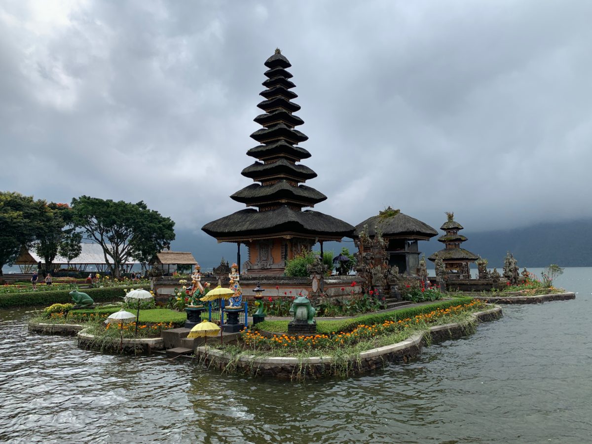 Temple 3